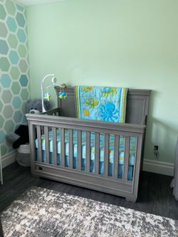 Convertible Crib and Dresser for Nursery