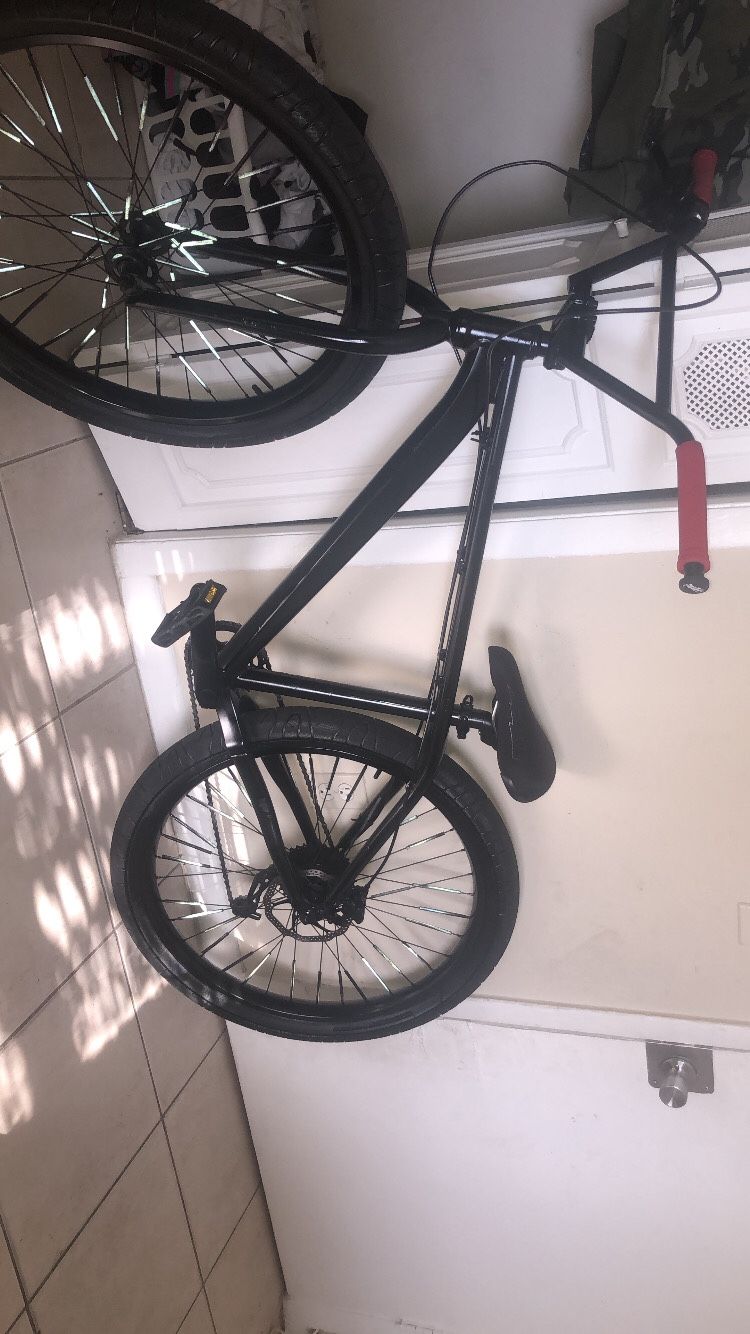 SE Bike Mafia Bomma