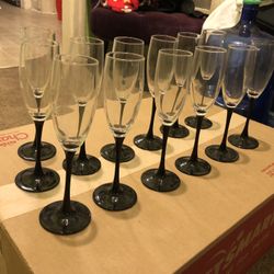 Vintage Luminarc Black Stem Champagne Flutes