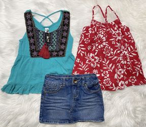 Girls clothes - size small