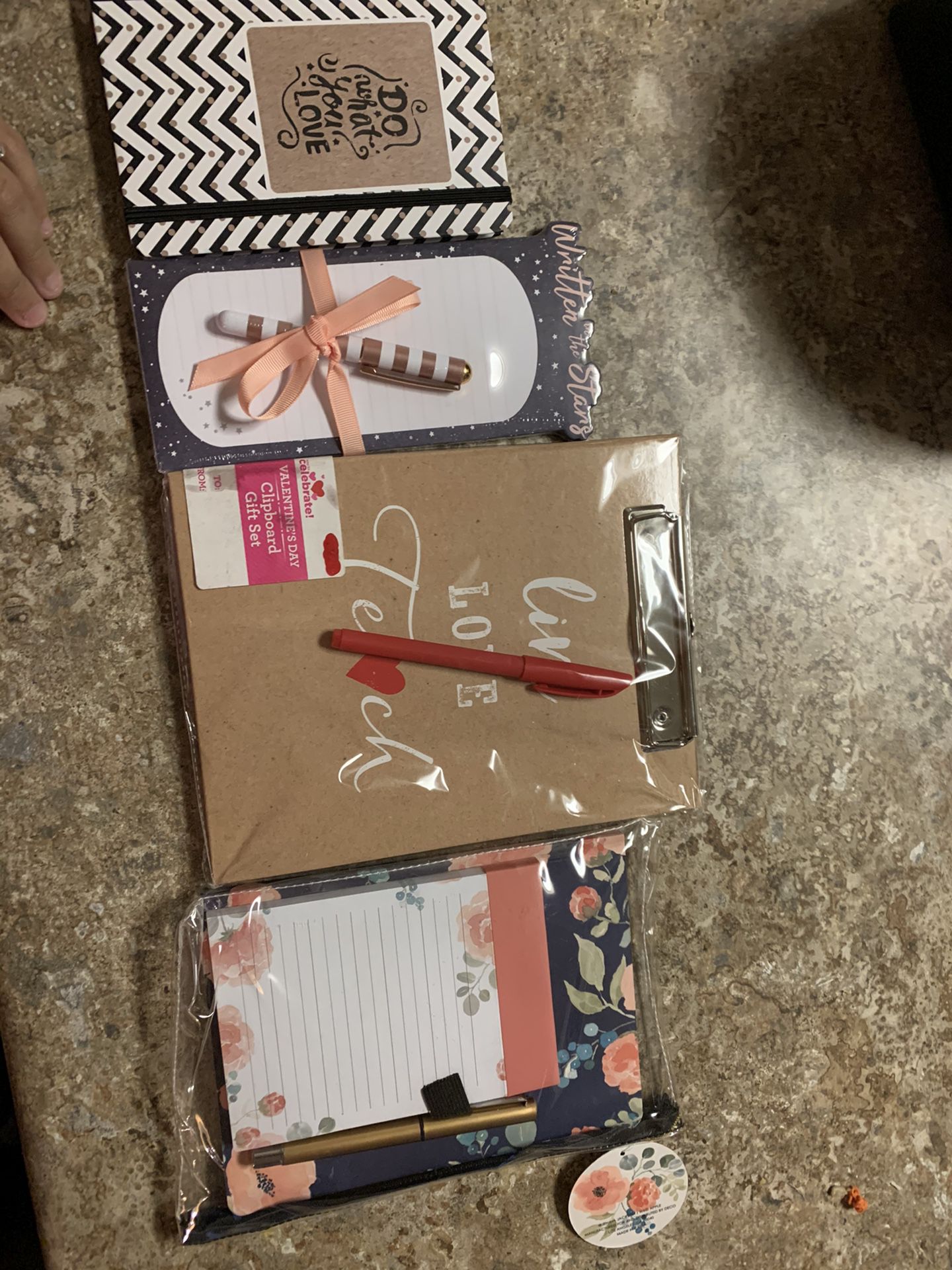 Notebooks and note pads