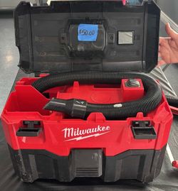 Milwaukee M18 2-gallon cordless vacuum