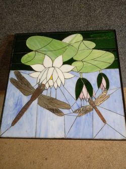 14x14 in stained glass table 23 in tall