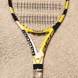 Babolat Aeropro Junior Tennis Racket ($25)
