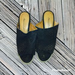 Women's American Eagle Wedges Black Suede Size 8