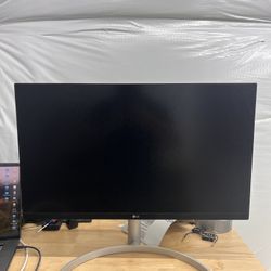 LG Ultrafine 4K Monitor - 27UL850W