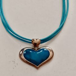 Sterling Jewelry.  BEAUTIFUL Blue Sterling Heart Pendant Necklace.  16”