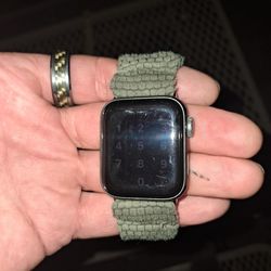 Apple Watch SE Nike Edition 