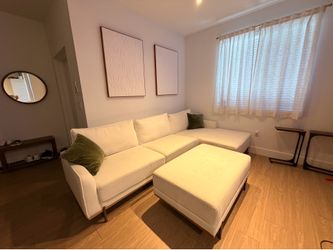 Sectional couch