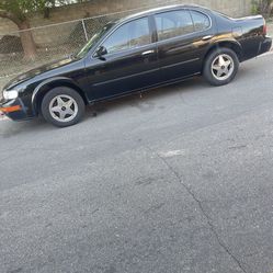 1995 Nissan Maxima 