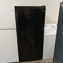 18 Cubic Foot Whirlpool Refrigerator Black Comes With Free Delivery Vancouver Area No Disappointments
