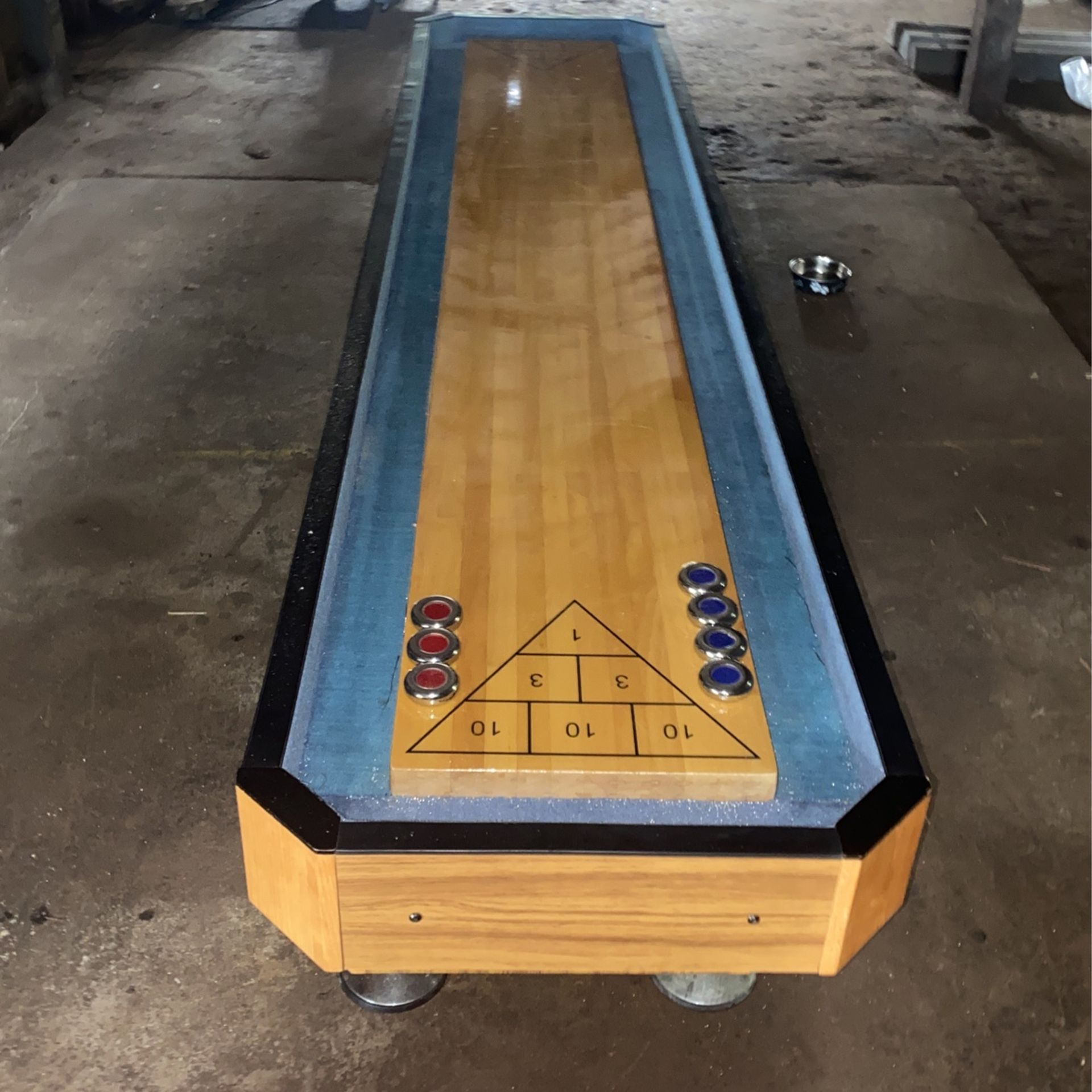 9 Foot Shuffle Board Table