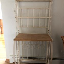Free Storage Stand 