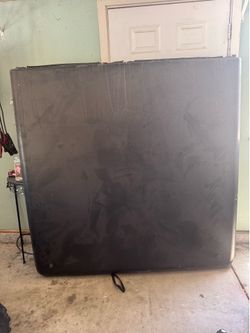 Truck cover Toyota Tacoma 2014