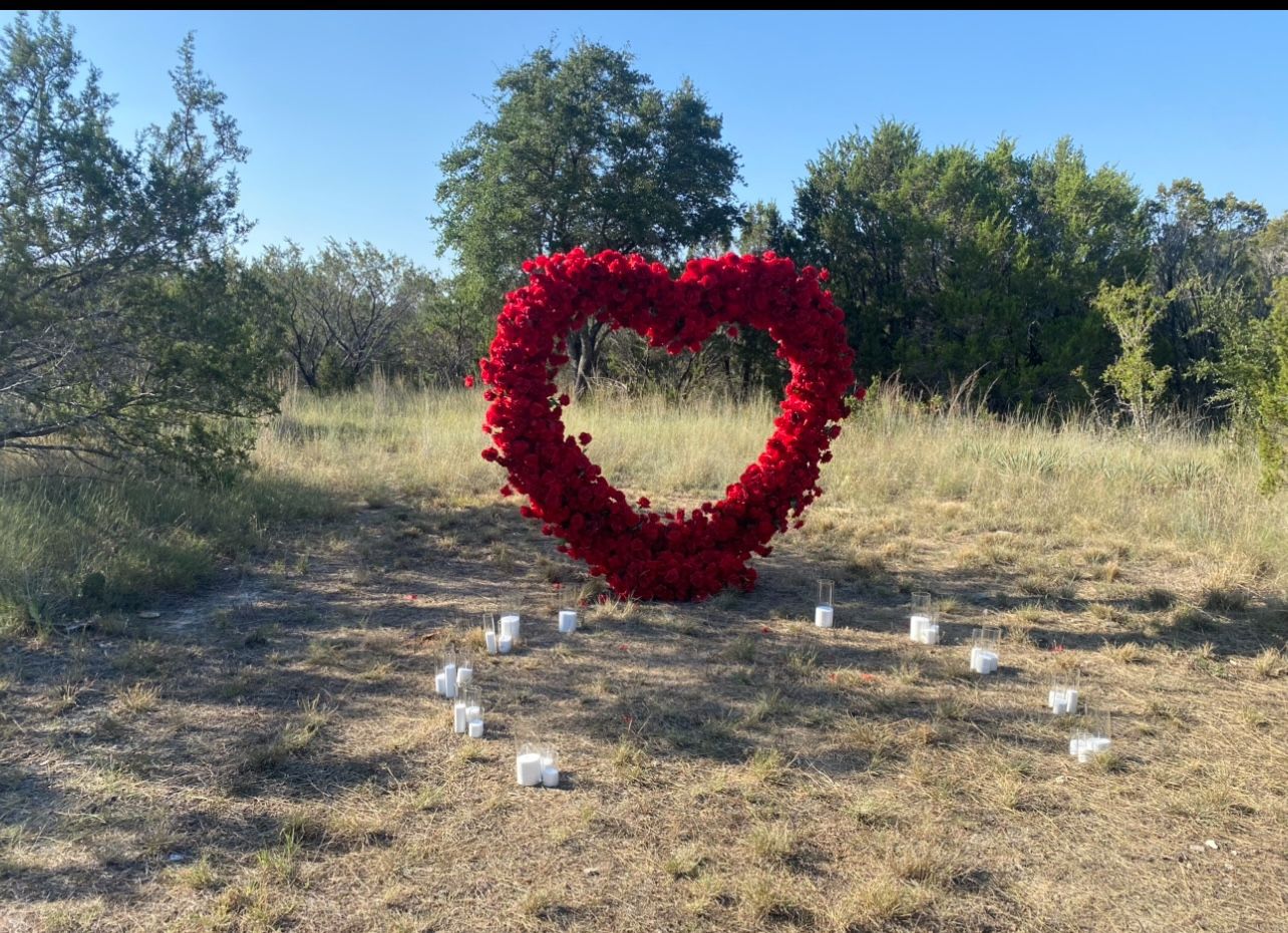 Large Red Rose Heart Display – Perfect for Proposals, Events & Photoshoots