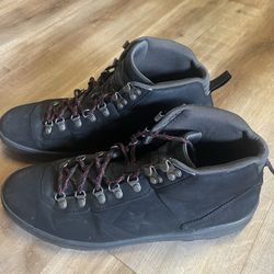 Converse Men’s Shoes 11.5 (Good Condition)