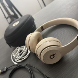 Beats Solo 3 Wireless Headphones 
