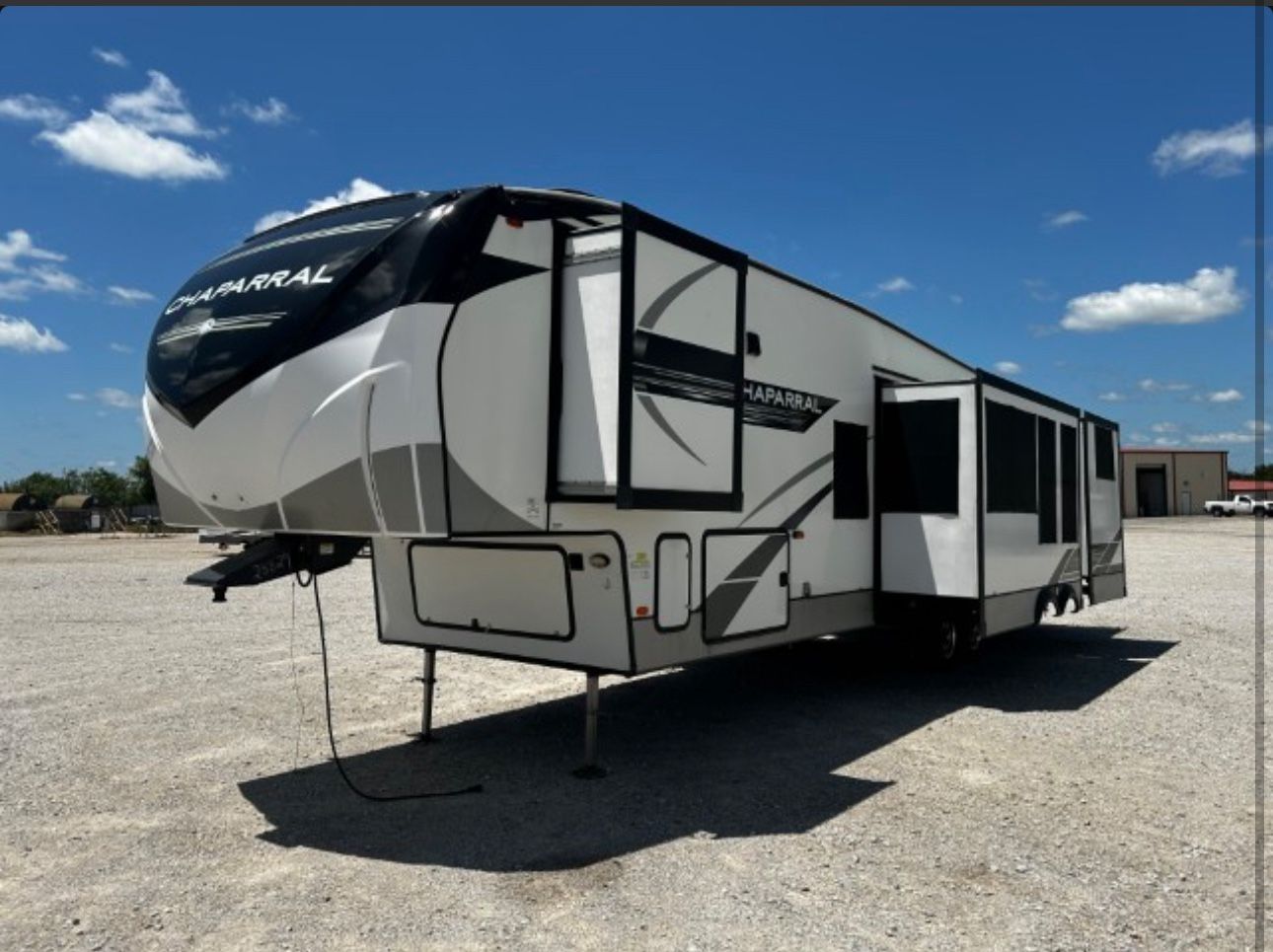 2022 Coachmen Chaparral 367BH