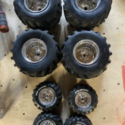 New Bright Rubber R/C Tires/rims 2 Sizes