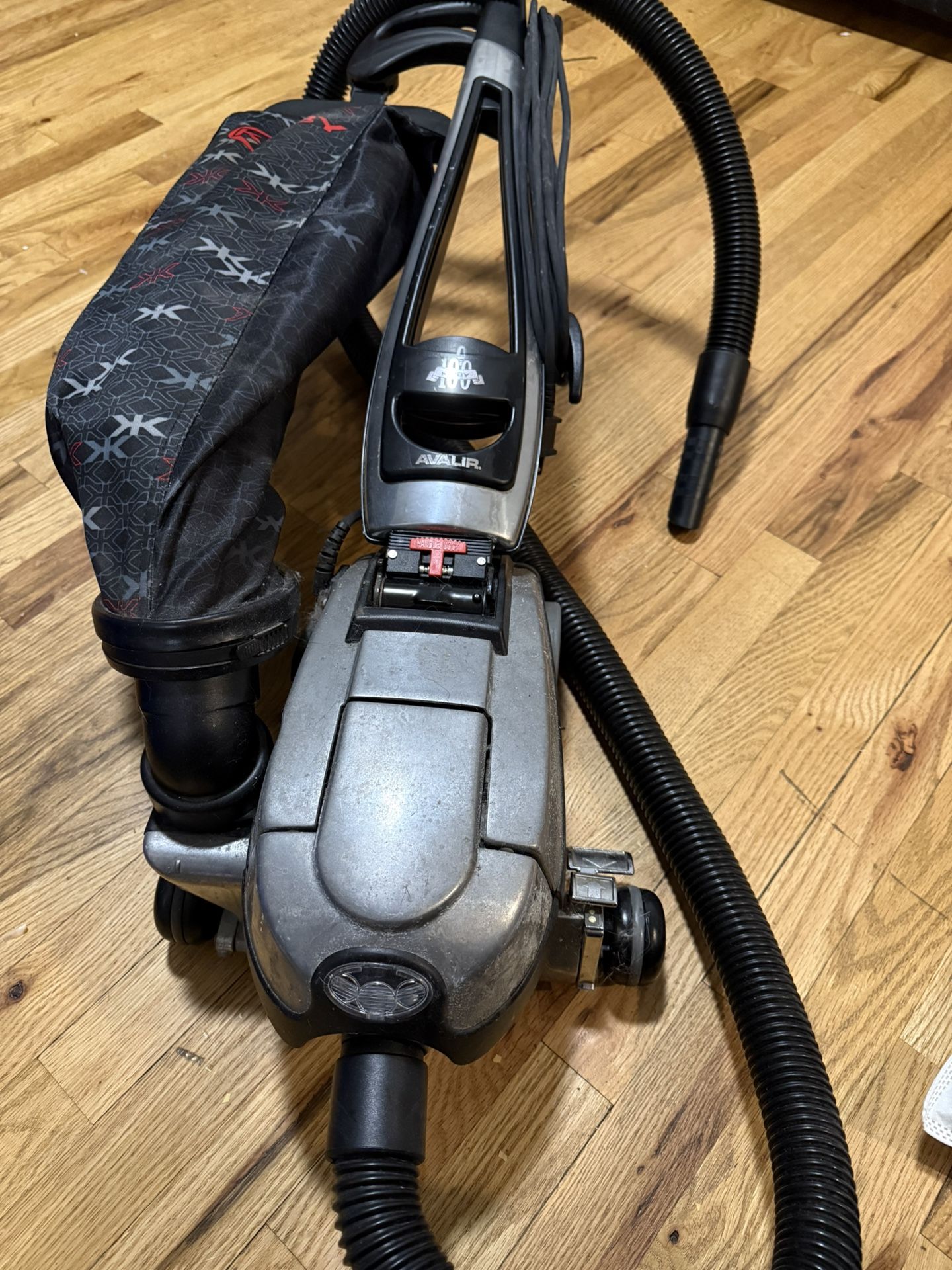 Kirby Avalir Vacuum