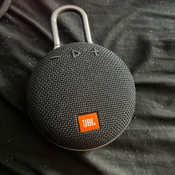jbl clip speaker 