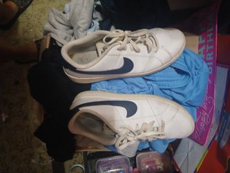Men's Nike Shoes Size 10.5