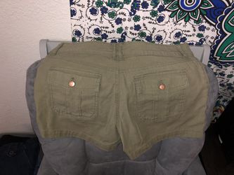 Greens Shorts 