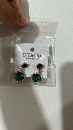 Emerald earrings