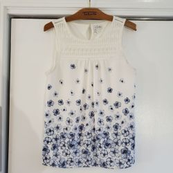 Women's Elle
Sleeveless Blouse Size: Small