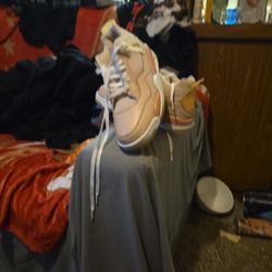 Jordan 4