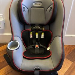 Graco Car Seat In Nice Condition