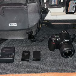 Nikon D40 With 18-55mm Lens