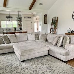 Rawcliffe Parchment Modular Sectional By Ashley Signature 🔥 Brand New 🔥 Living Room 🔥 Available Delivery 🚚 