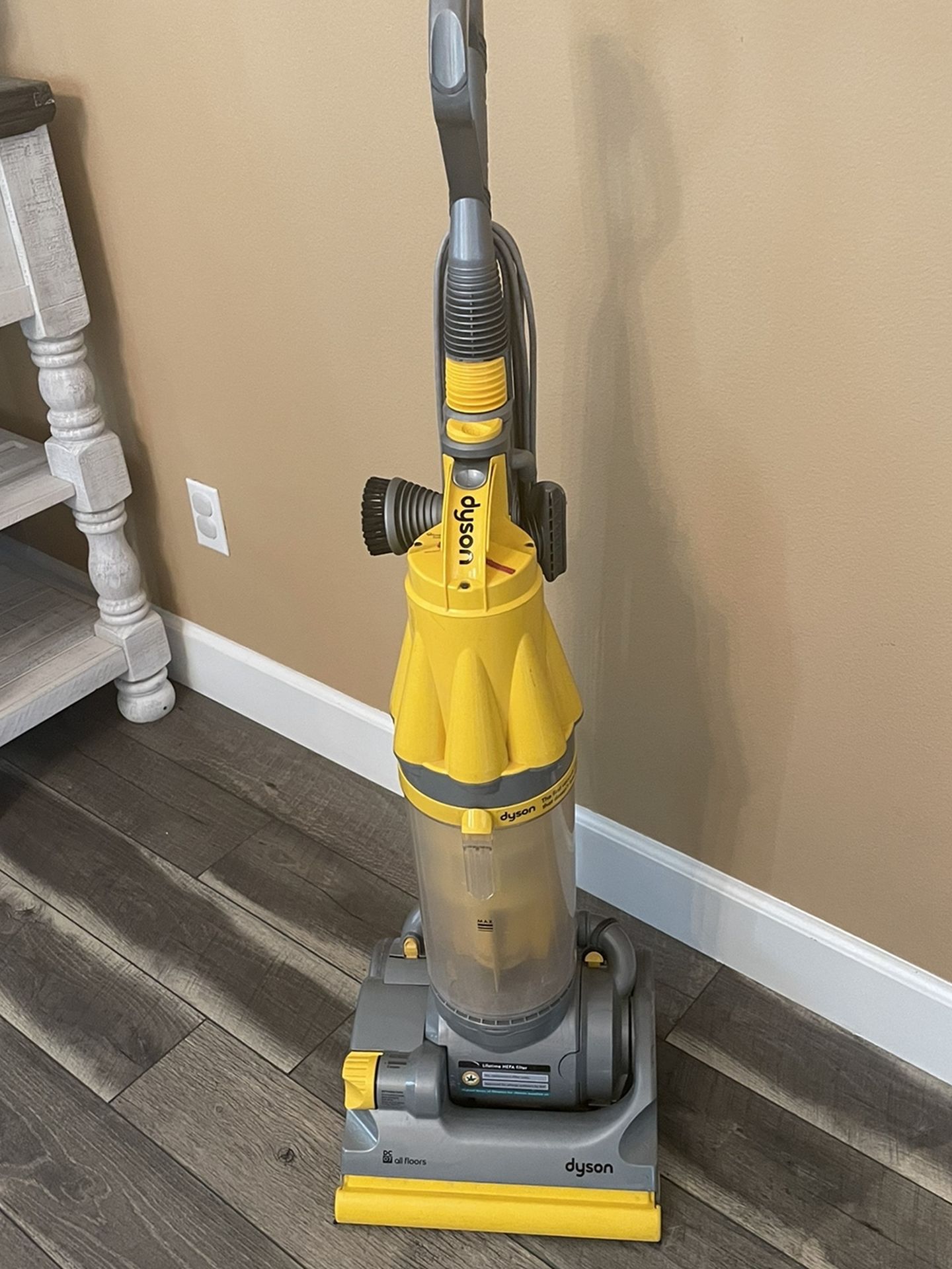 Dyson DC07 Vacuum