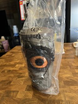 AMC Jurassic World Rebirth 2025 T-Rex Eye Gripper 3D Cup
