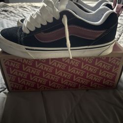 Vans Knu Skool Black port 