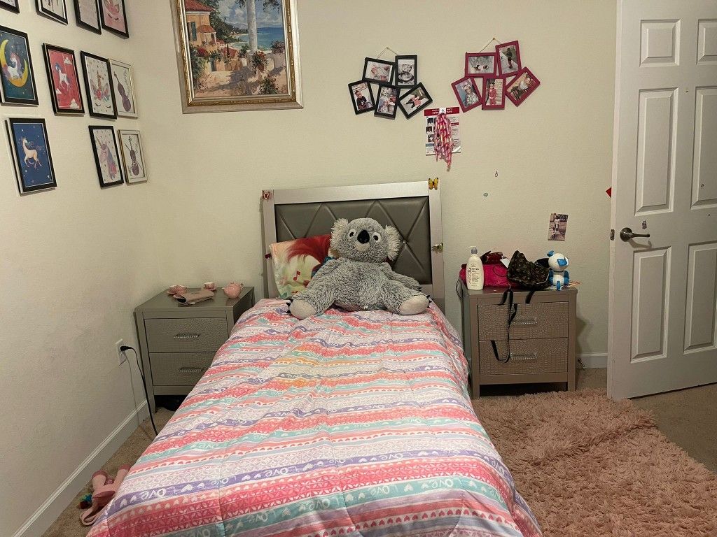 Twin Bed