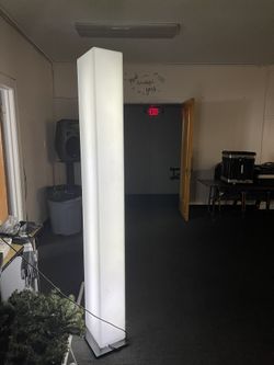 Column 7ft LED Light