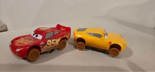 Lot of 2 Disney Pixar Cars Crazy Wheels / Pull-Back Stunt Racers Lightning McQueen