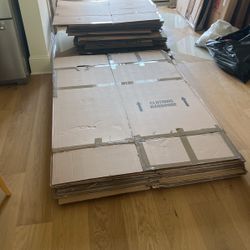 FREE MOVING BOXES