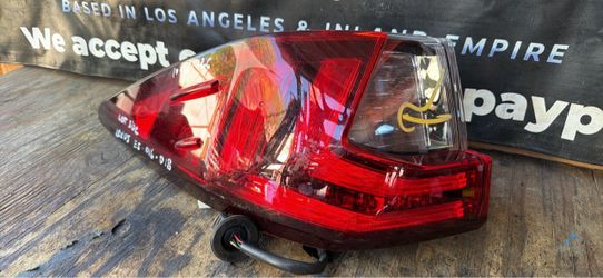 2016 2018 Lexus es 300 taillights left side