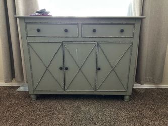 Dresser/chest