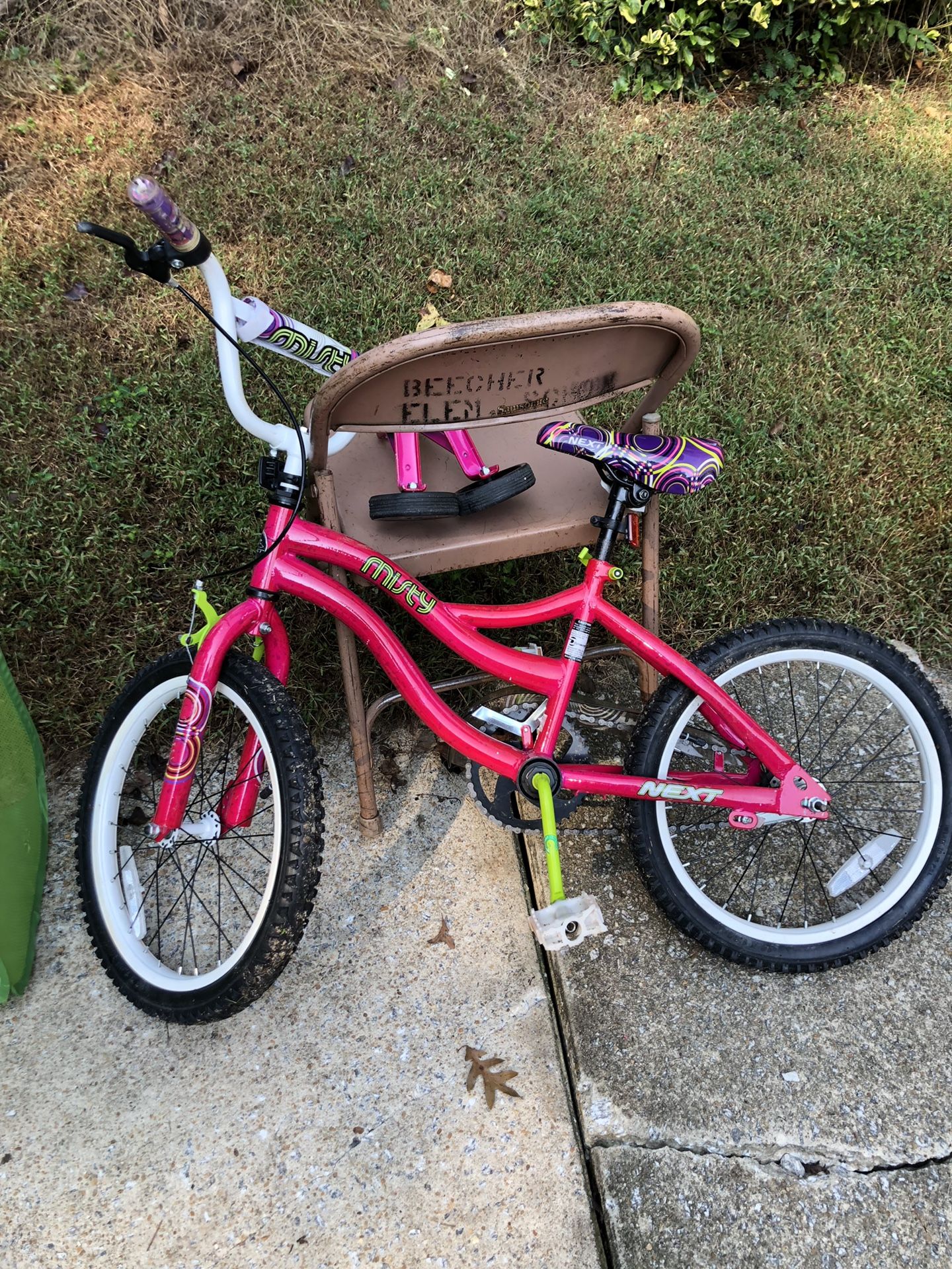 18” Girls Pink Bike with Training Wheels