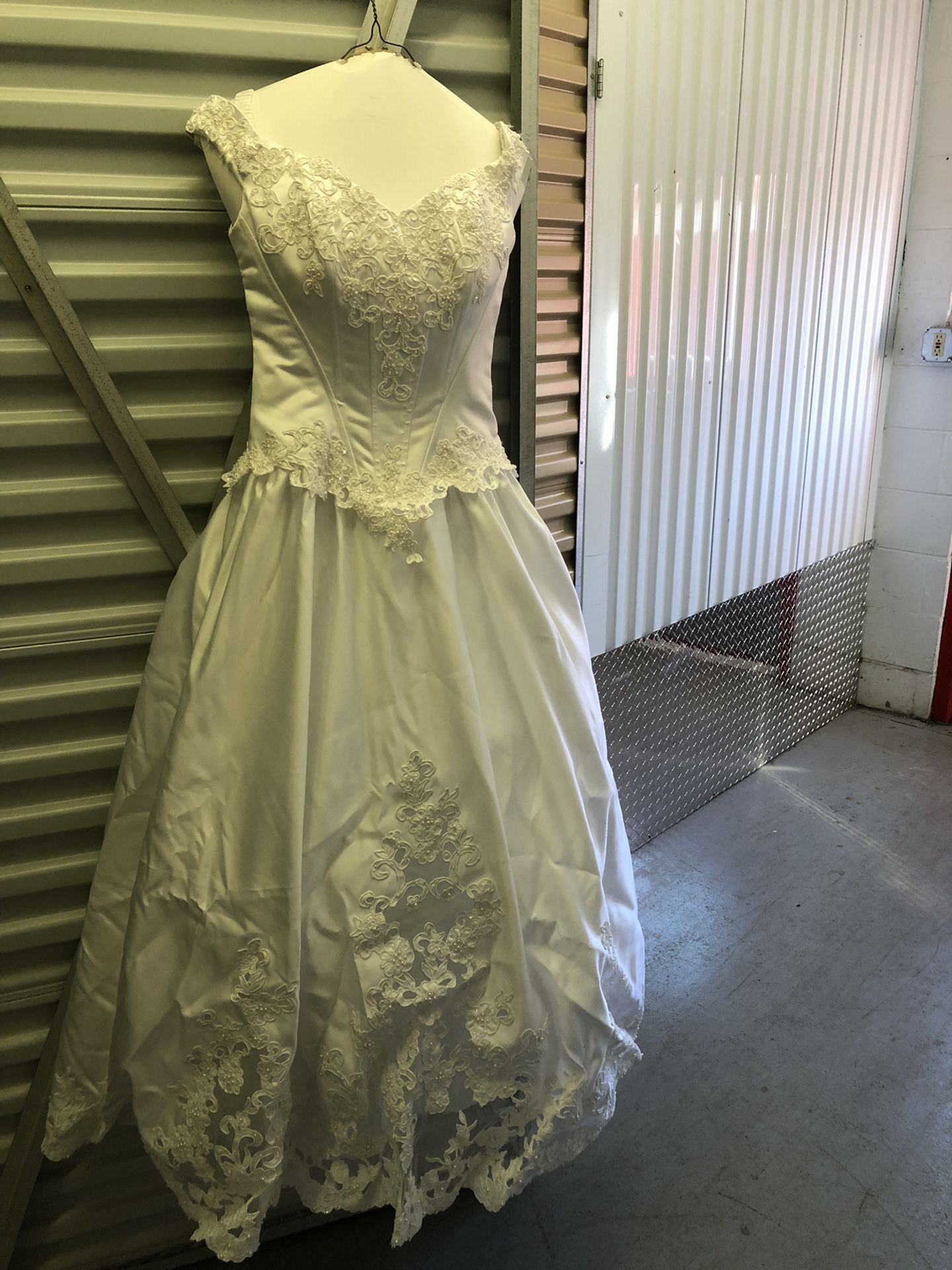 Wedding Dress 