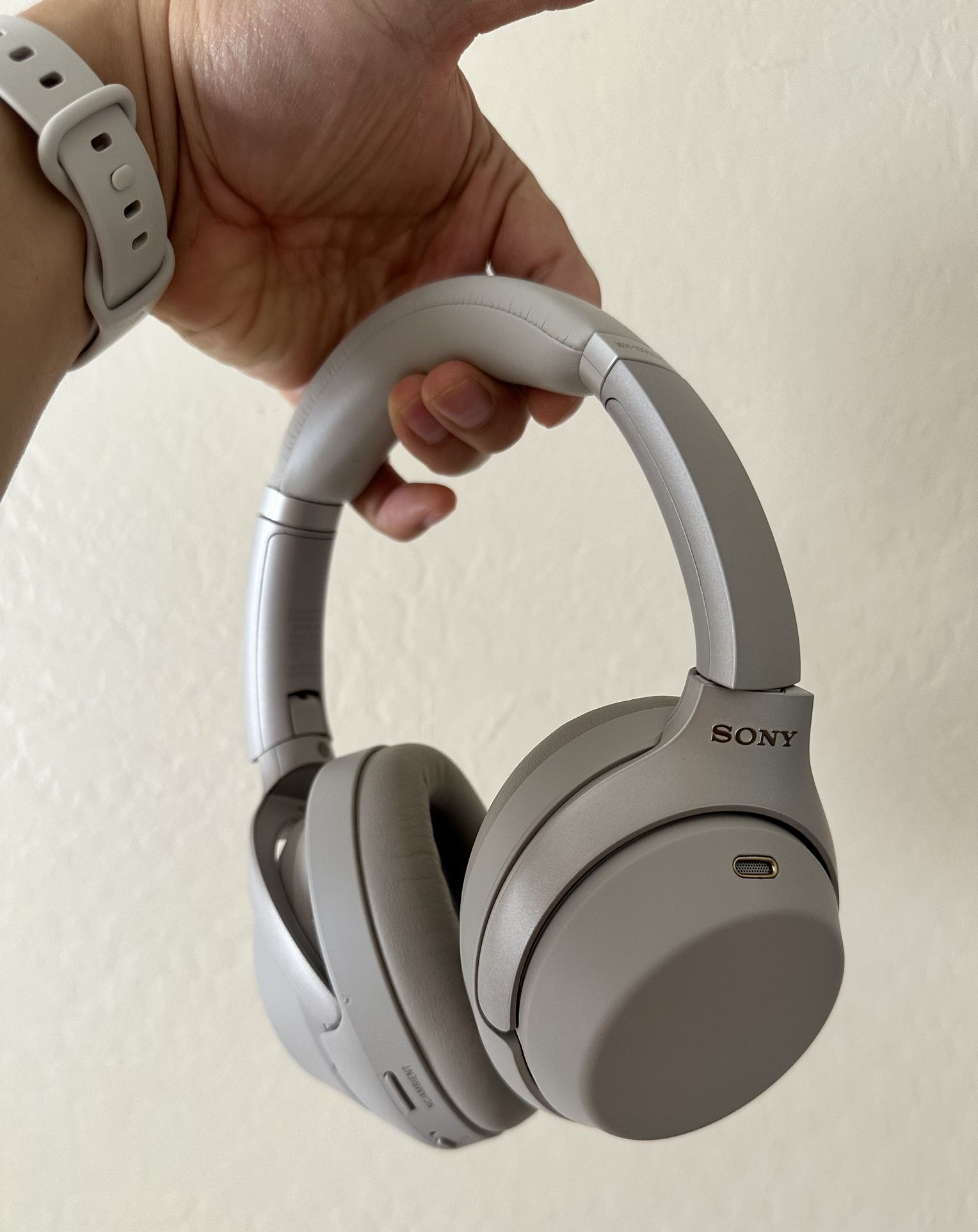 Sony WH-1000XM3 Wireless Noise canceling Headphone