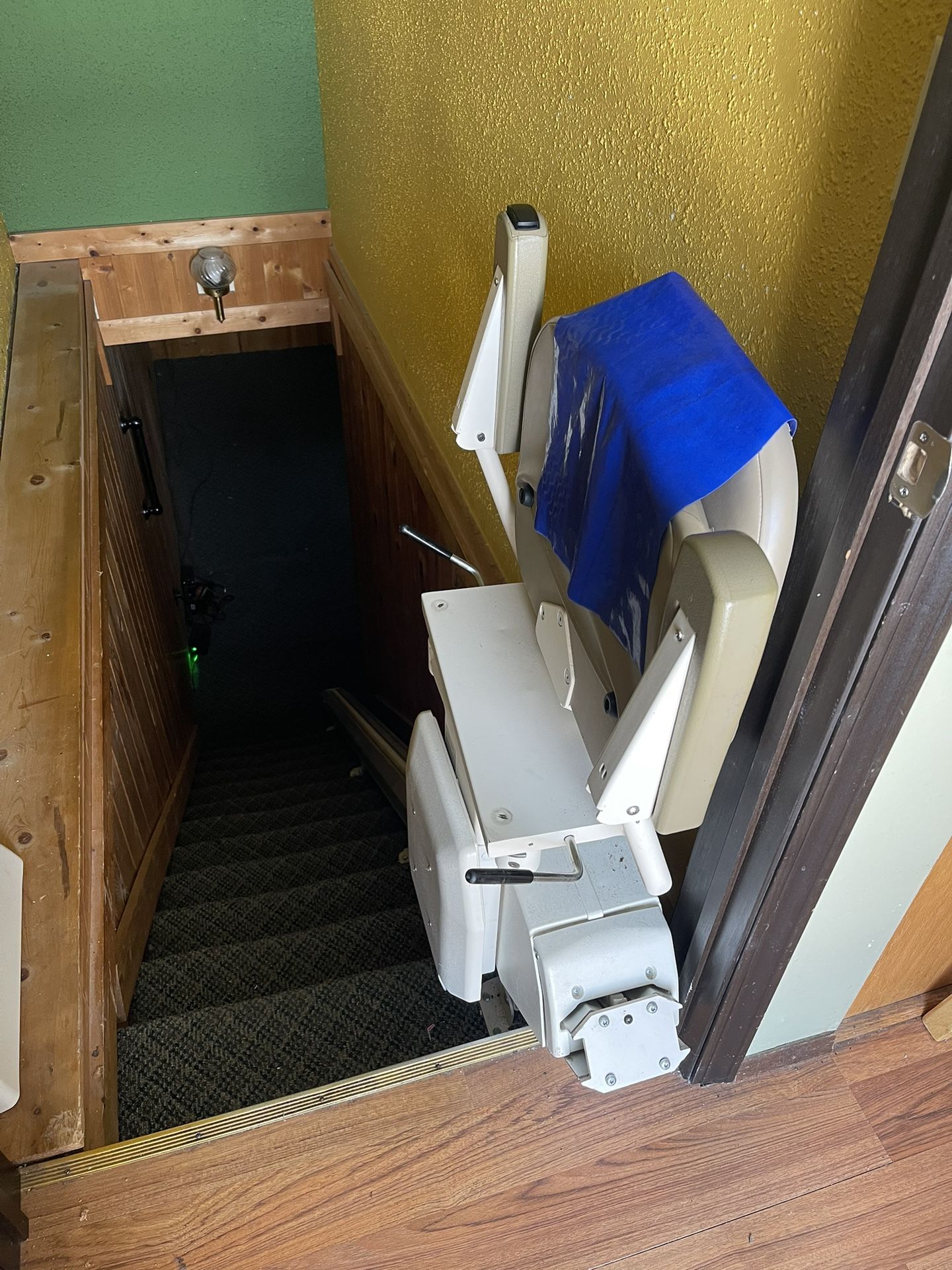 Harmar Mobility Pinnacle Stair Lift SL600