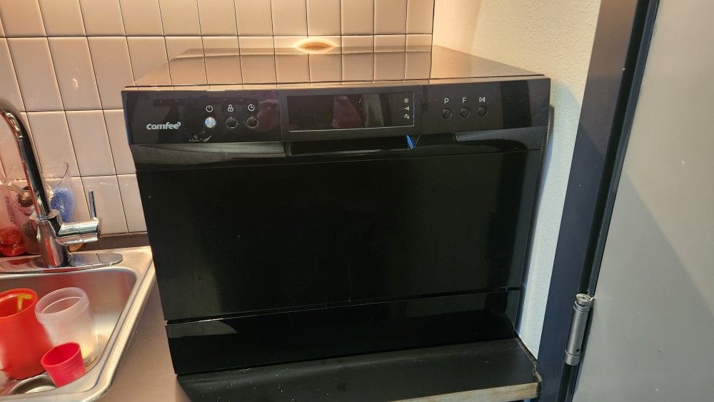 COMFEE’ Countertop Dishwasher