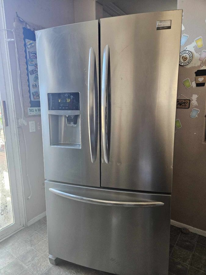 Frigidaire Gallery Series Refrigerator