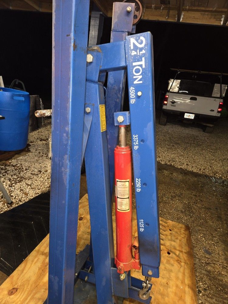 2  1/4 Ton Shop Crane