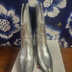Woman's Cowboy Boots Shiny Silver 9.5 Brand New